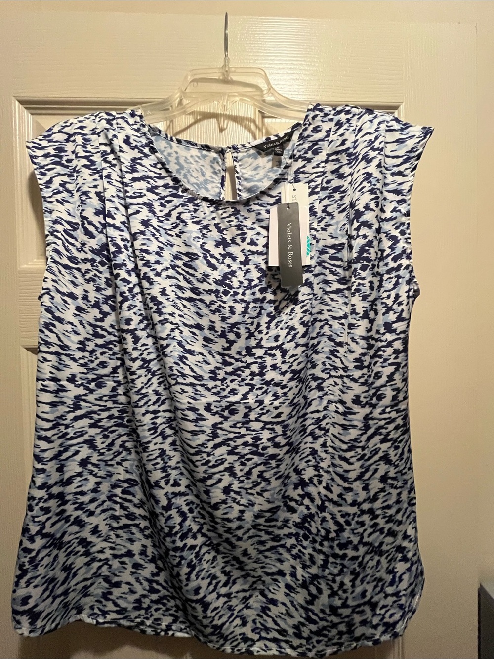 Violets & Roses Women's M Blue White Abstract Satin Round Neck Keyhole Blouse